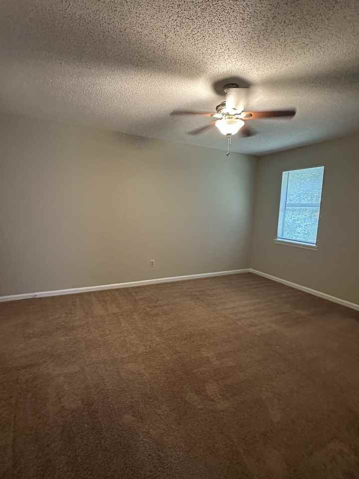 804 Park Ave N Apt B #1 - Photo 6 of 24