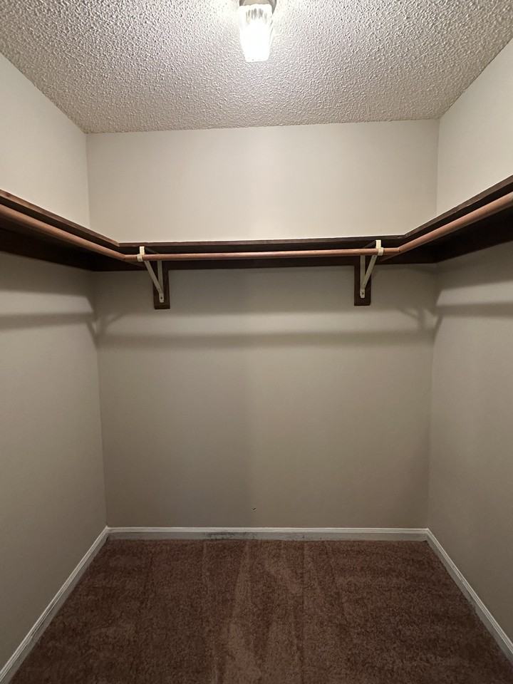 804 Park Ave N Apt B #1 - Photo 7 of 24