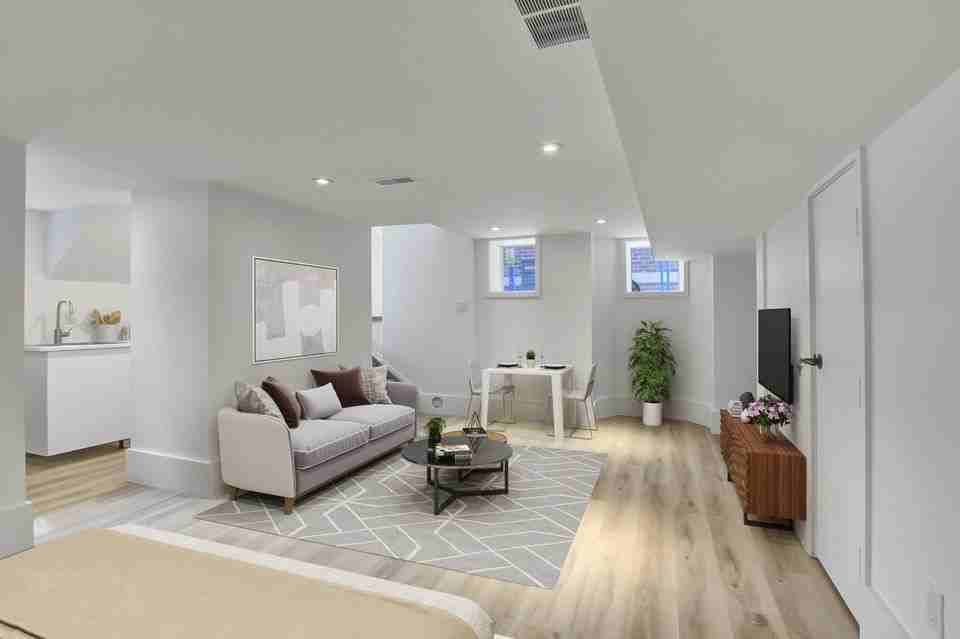 Vaughan Rd & Humewood Dr - Photo 4 of 6