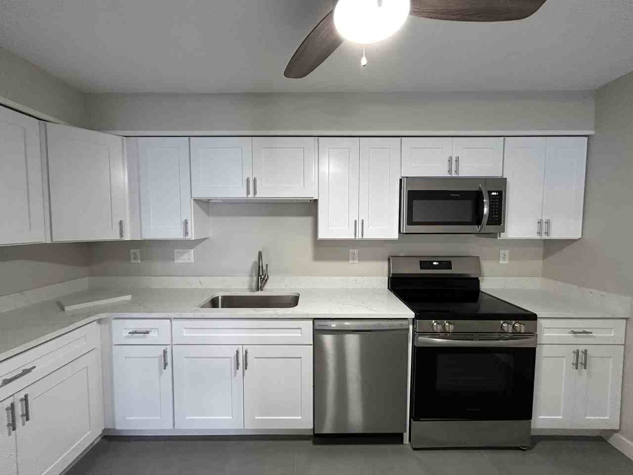 17 Eaglehead Ter #1 - Photo 2 of 24