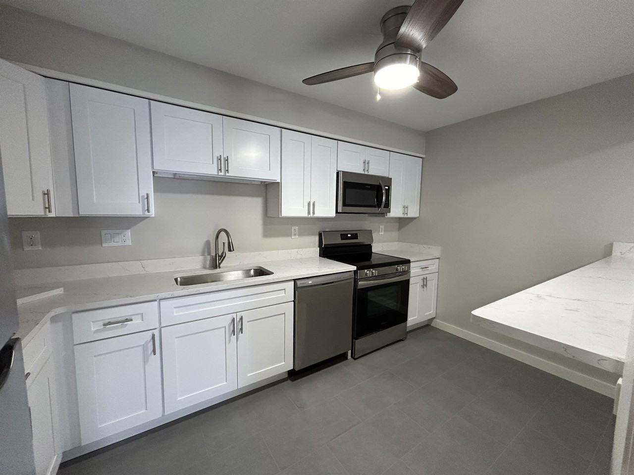 17 Eaglehead Ter #1 - Photo 3 of 24