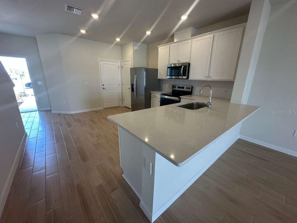 4220 Chester Springs Blvd - Photo 4 of 21