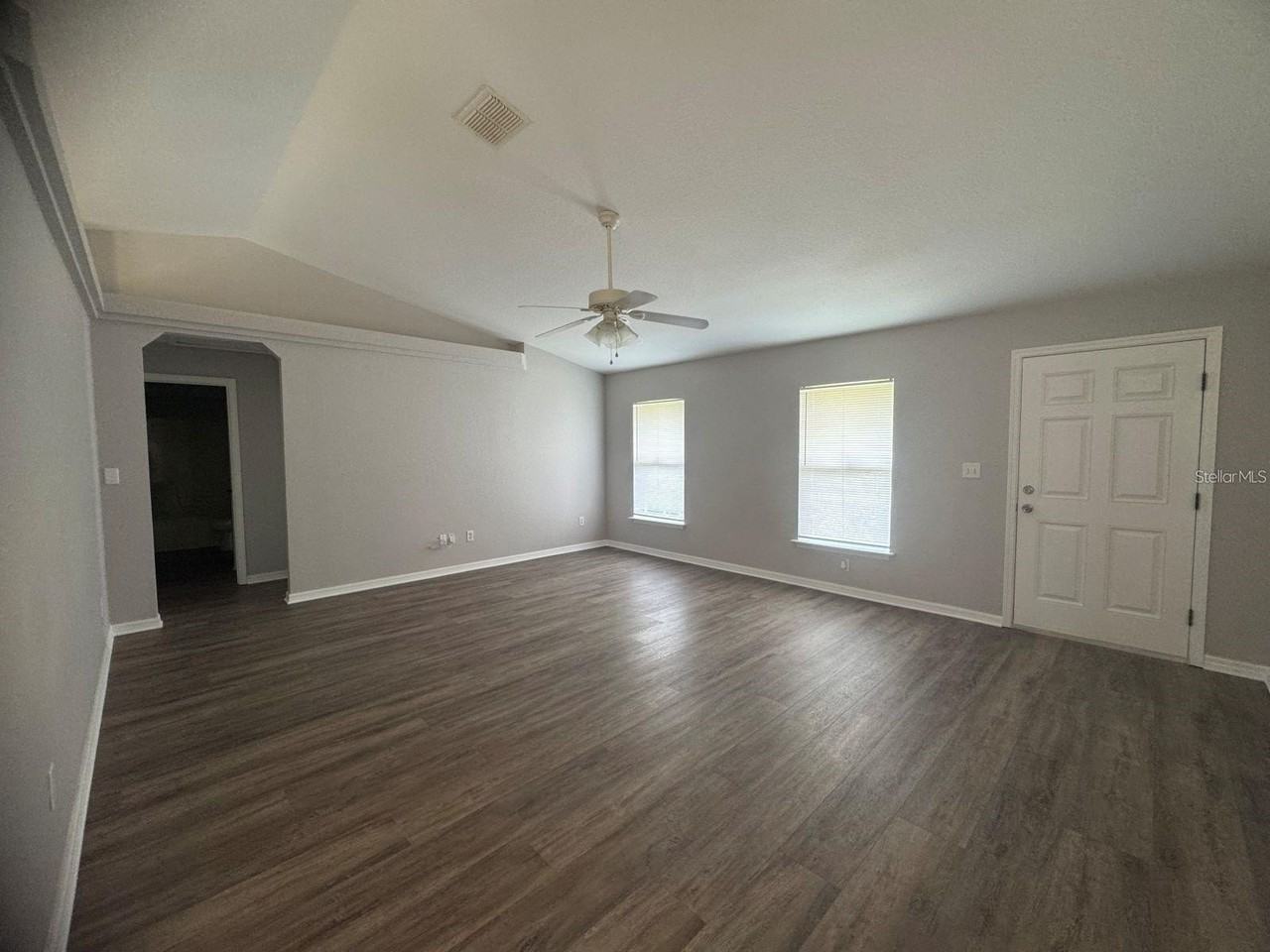 4077 Sw 131st Place Rd - Photo 3 of 17