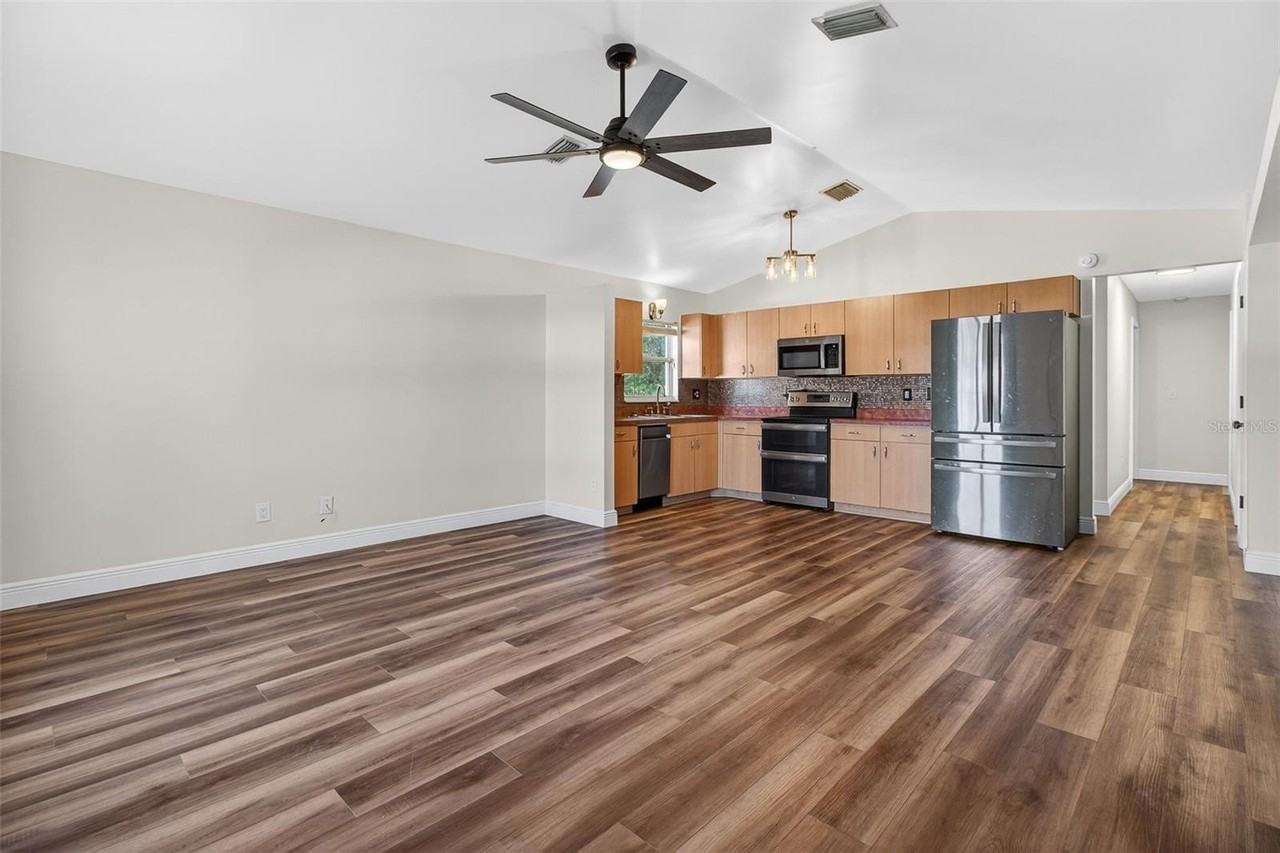 2174 19th Ave Sw - Photo 3 of 31