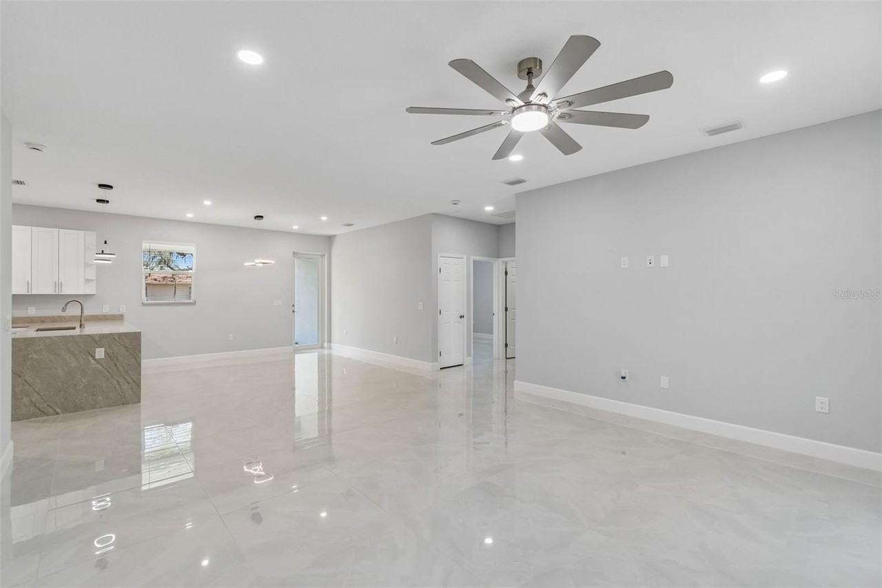 6018 Newmark St - Photo 4 of 26