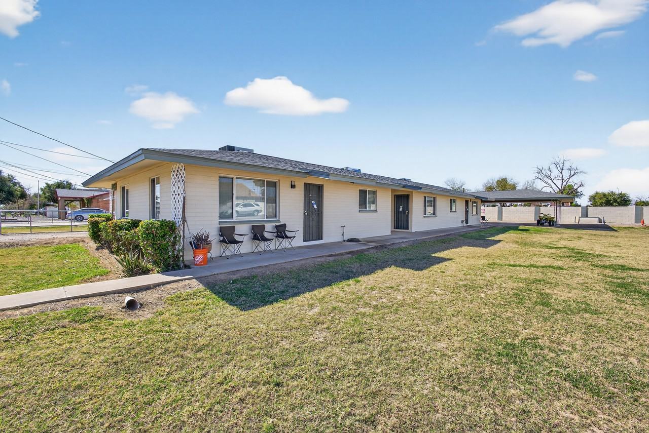 446 South Bellview - Photo 3 of 20