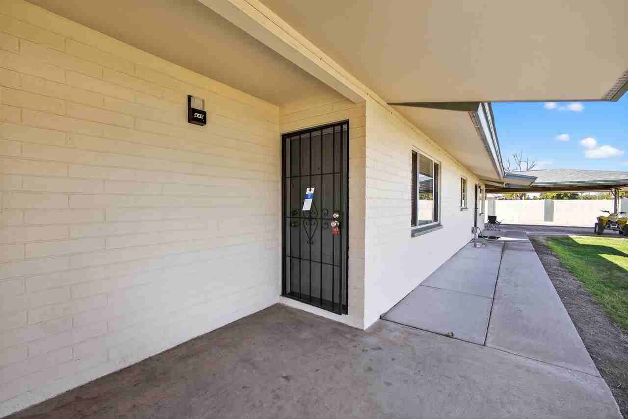 446 South Bellview - Photo 4 of 20