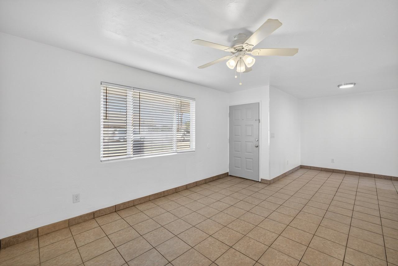 446 South Bellview - Photo 5 of 20