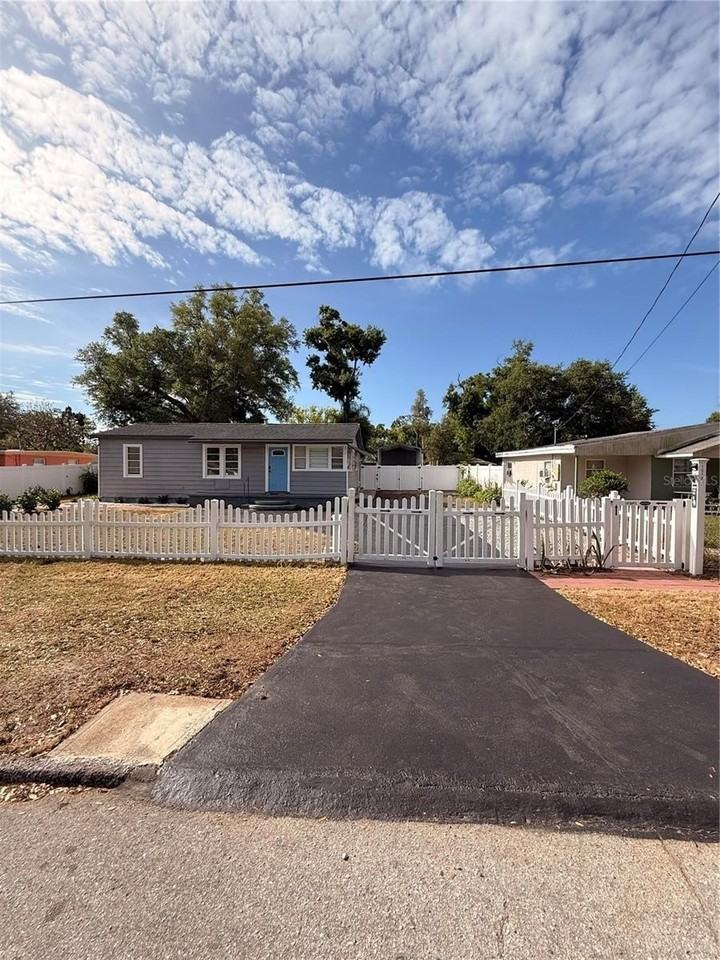 1510 W Powhatan Ave #1 - Photo 2 of 16