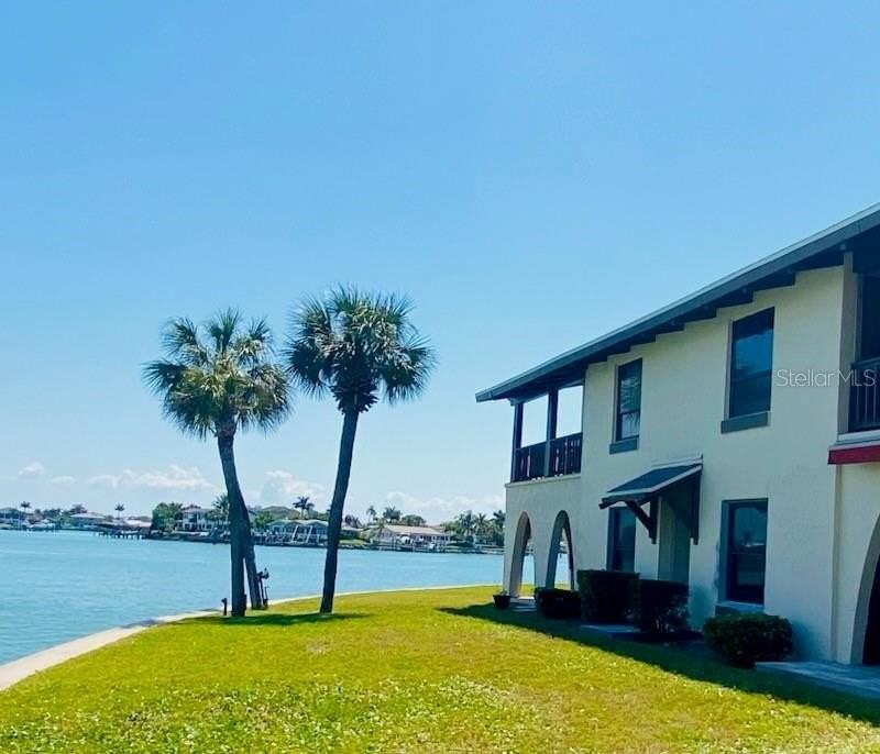 534 Plaza Seville Ct #64 - Photo 5 of 28