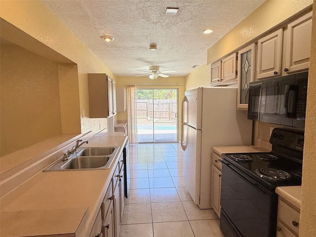 1219 Julian Lane Dr - Photo 7 of 44