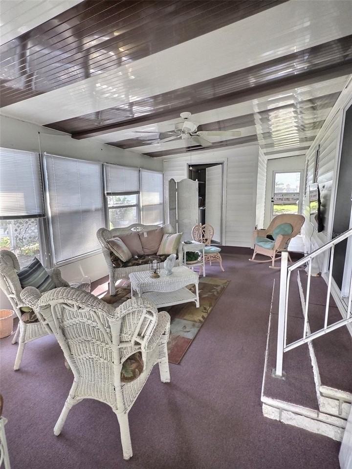 46 Palm Forest Dr - Photo 2 of 22