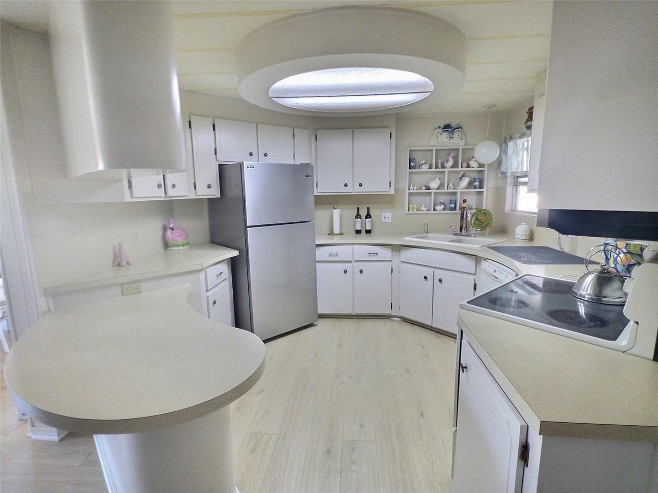 46 Palm Forest Dr - Photo 4 of 22