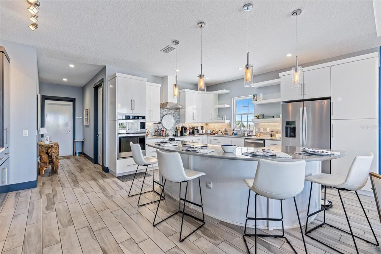 701 E 3rd Ave #PH - Photo 6 of 35