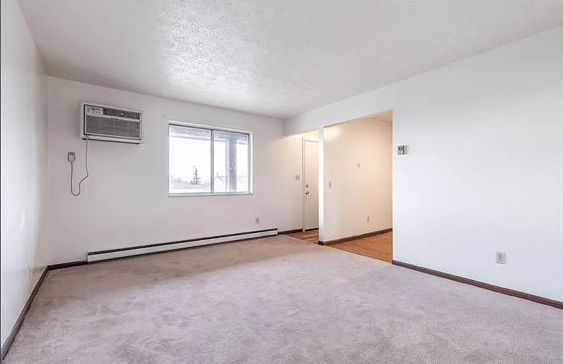 661 Kingsford Rd #661-2D - Photo 4 of 7