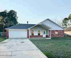 featured image of 3305 N 8th St