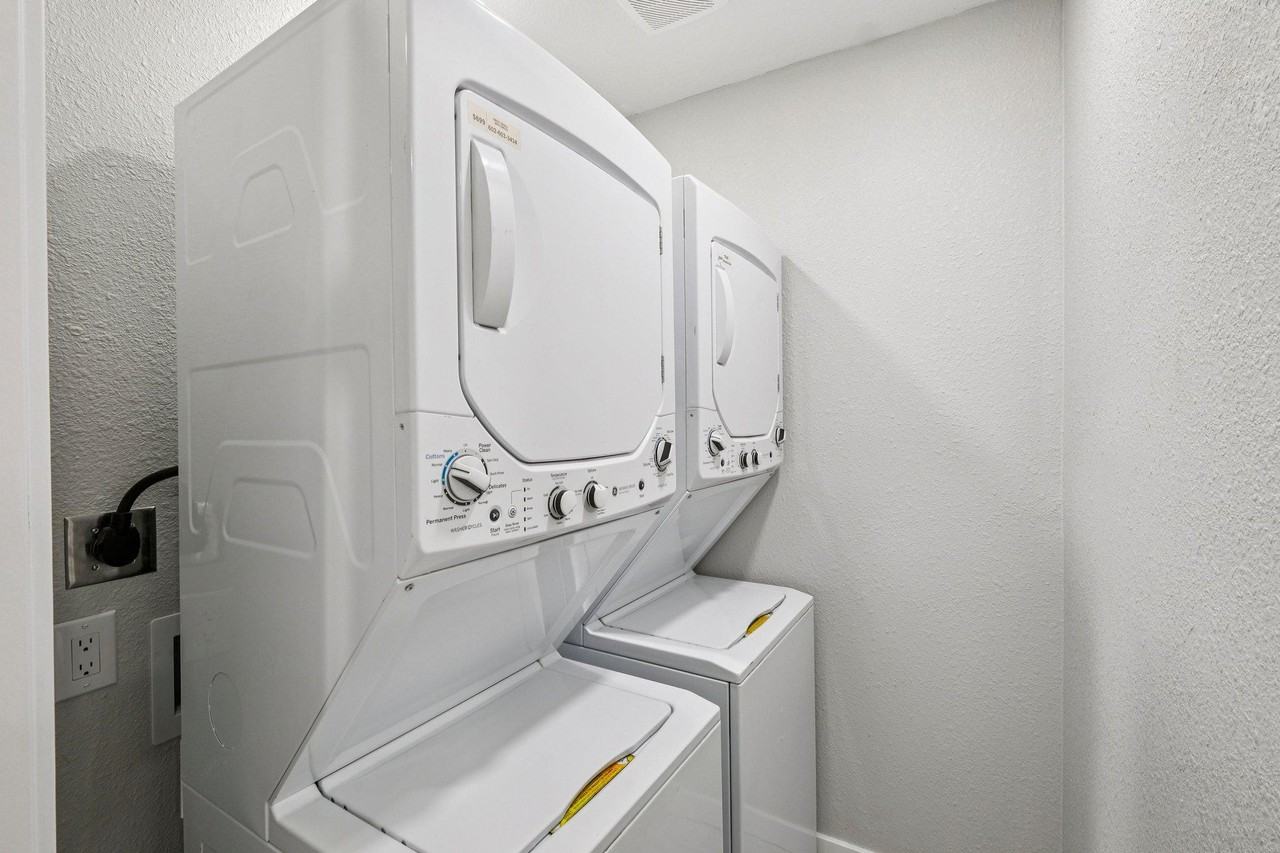 W Beryl Ave - Photo 2 of 15