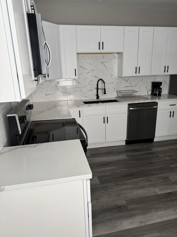 N Oakland Ave - Photo 6 of 26