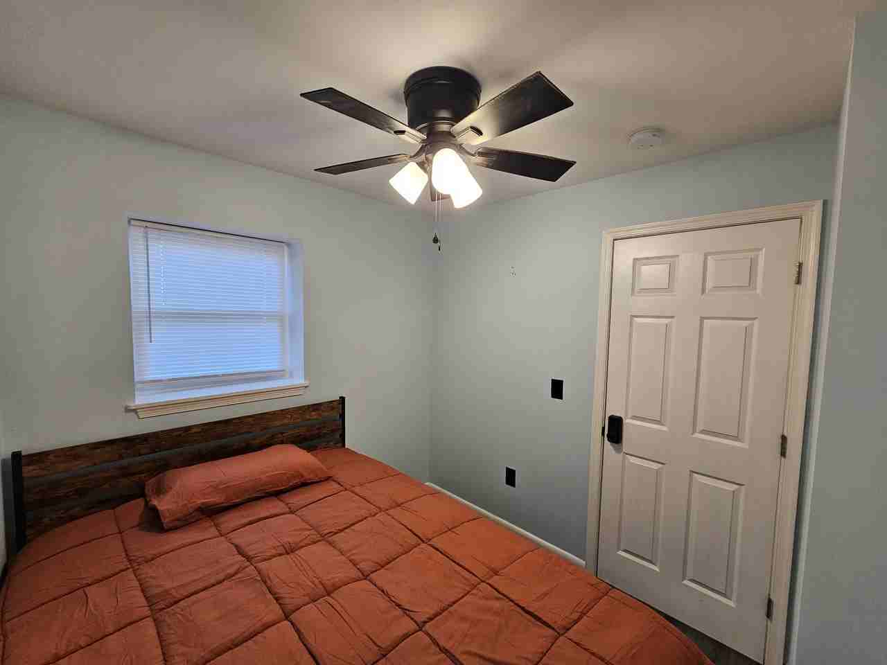 E Jeffrey St - Photo 6 of 19