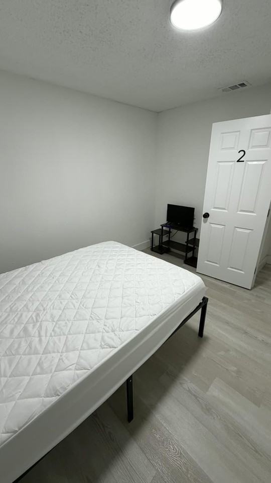 E Idell St - Photo 5 of 9