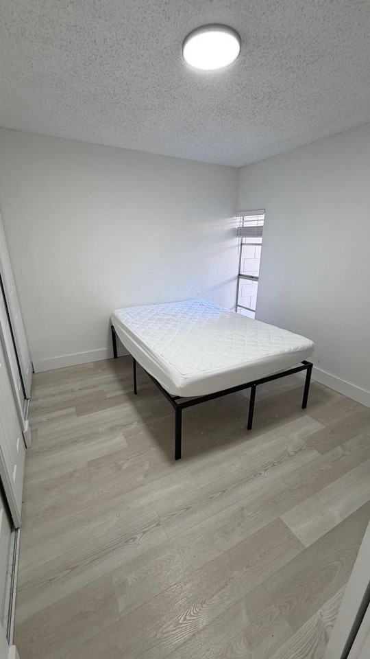 E Idell St - Photo 7 of 9