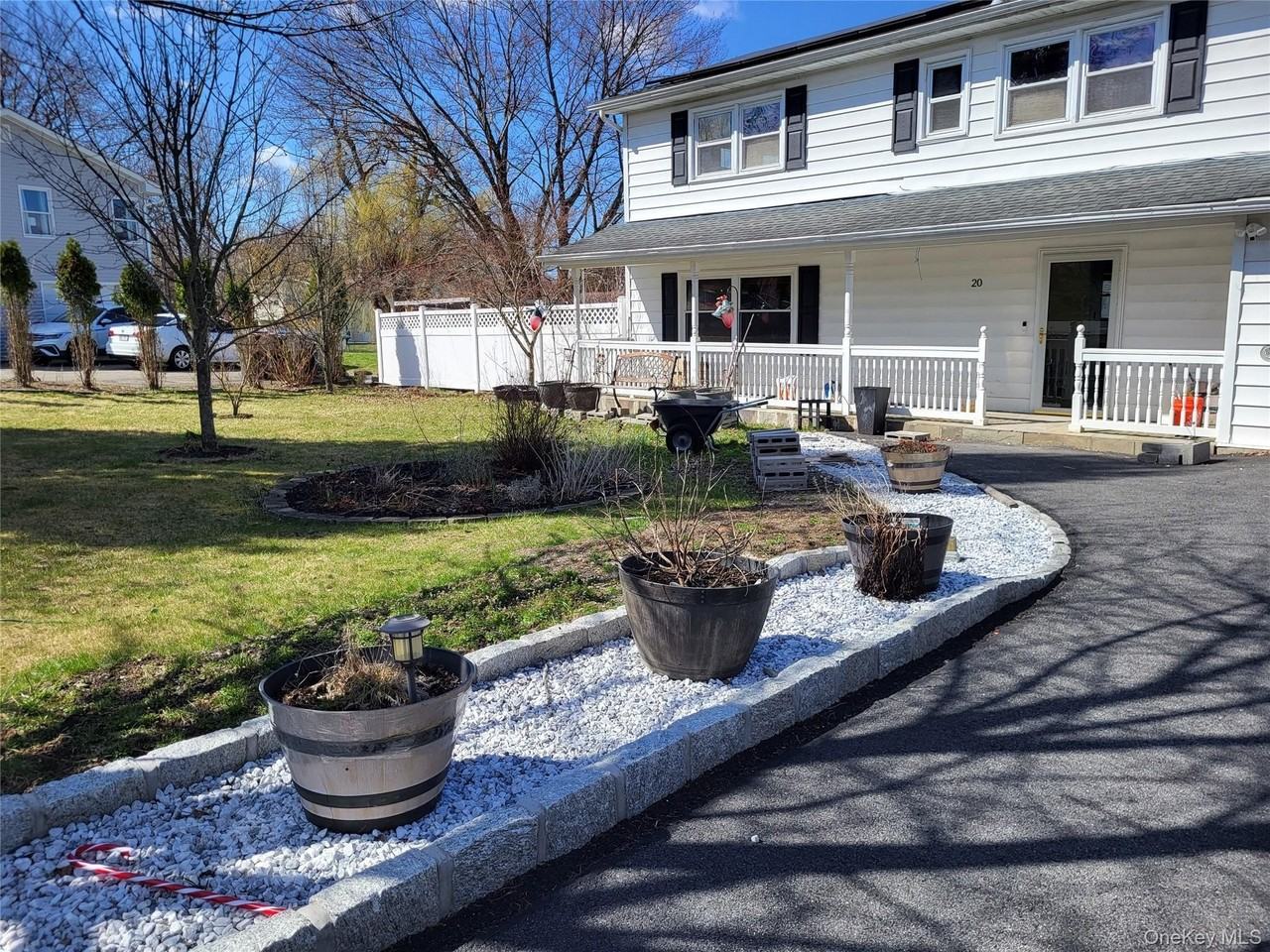 20 Scott Dr - Photo 4 of 38