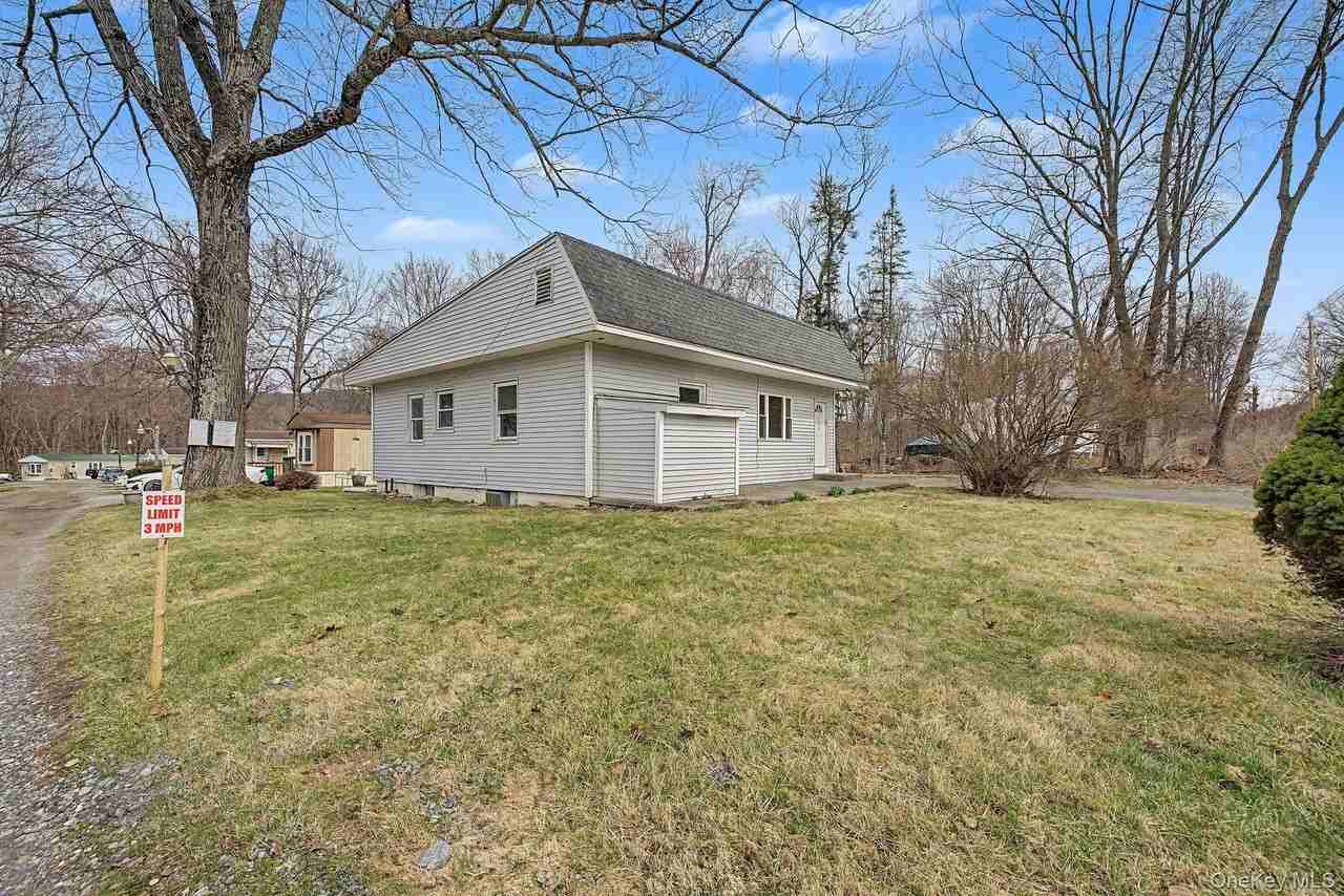 2585 Route 55 - Photo 2 of 39