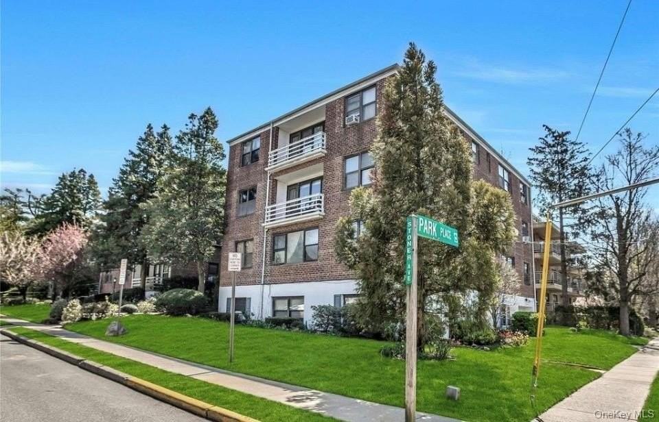 14-16 Stoner Ave Unit 2d - Photo 3 of 16