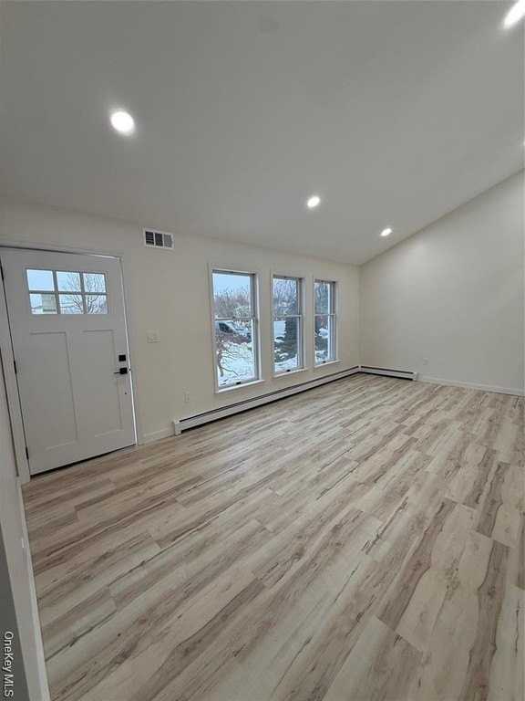 24 Kimberly Ct - Photo 3 of 27