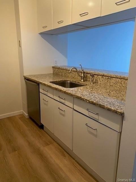 4 Martine Ave Apt 308 - Photo 7 of 15