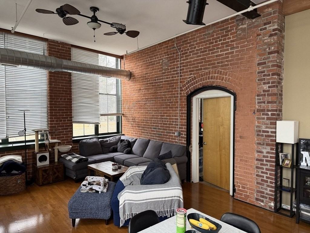 160 Fremont St Unit 209 - Photo 5 of 12