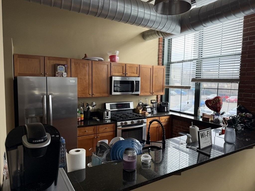 160 Fremont St Unit 209 - Photo 7 of 12