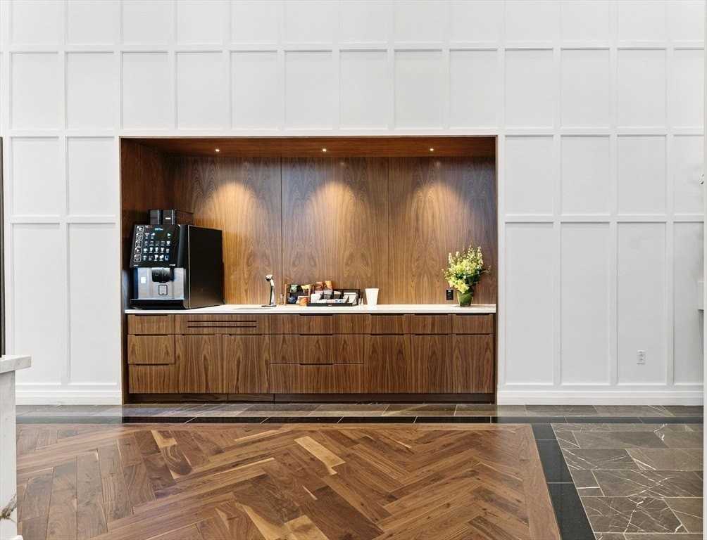 3 Avery St Unit 602 - Photo 4 of 26