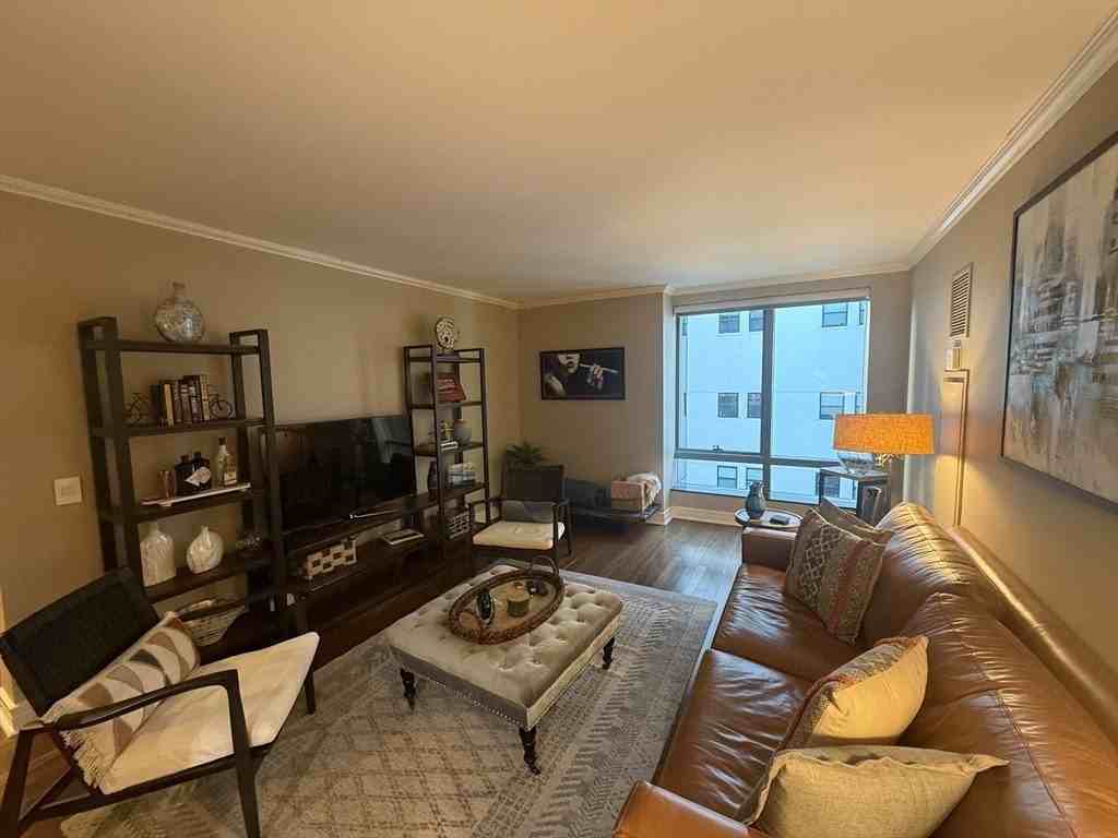 3 Avery St Unit 602 - Photo 5 of 26