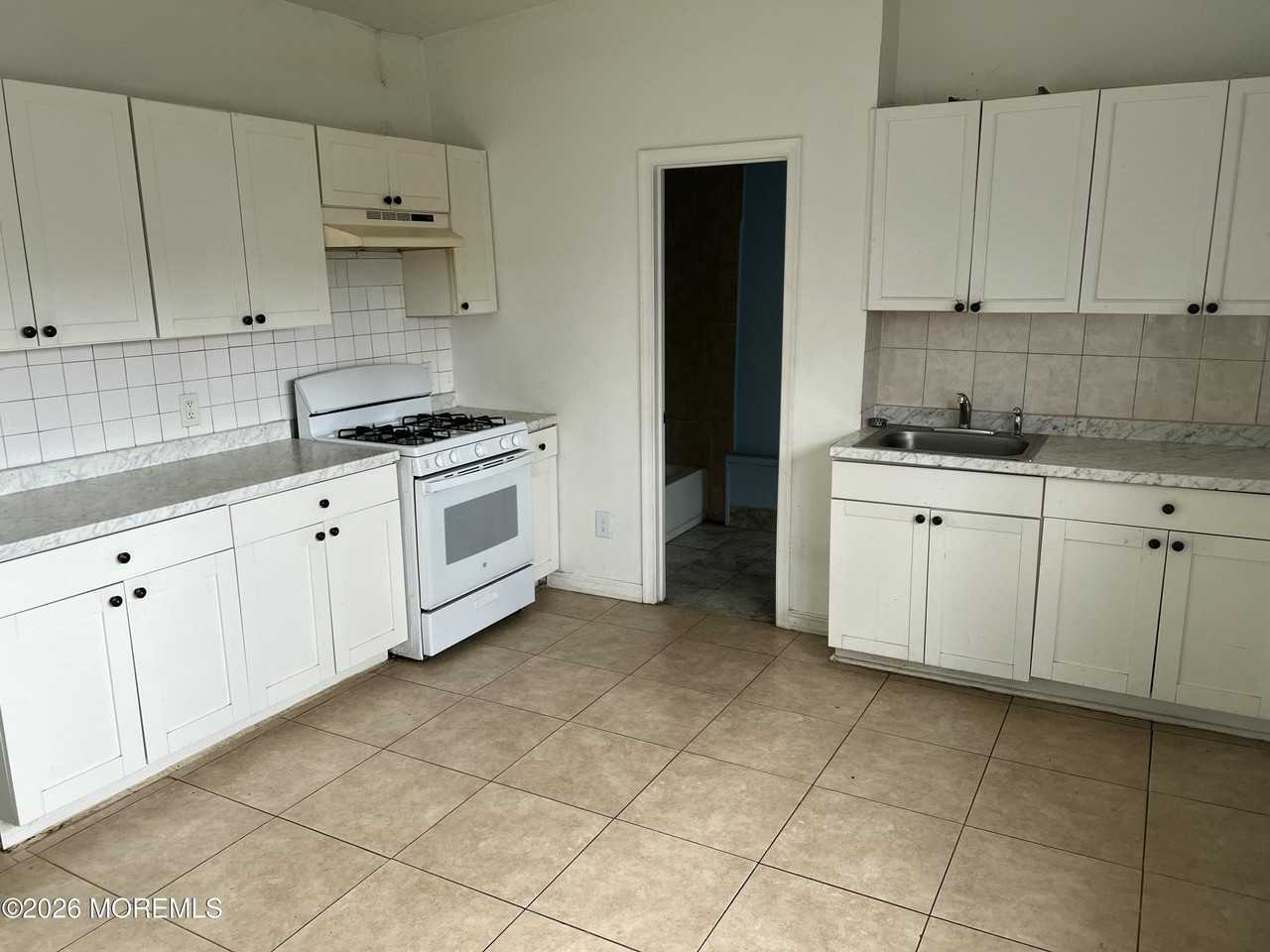 919 Lakewood Farmingdale Rd Unit 1 - Photo 7 of 9