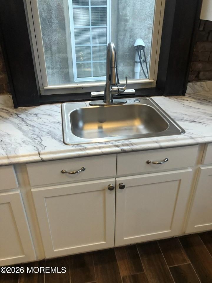 36 W Front St Ste D - Photo 4 of 7