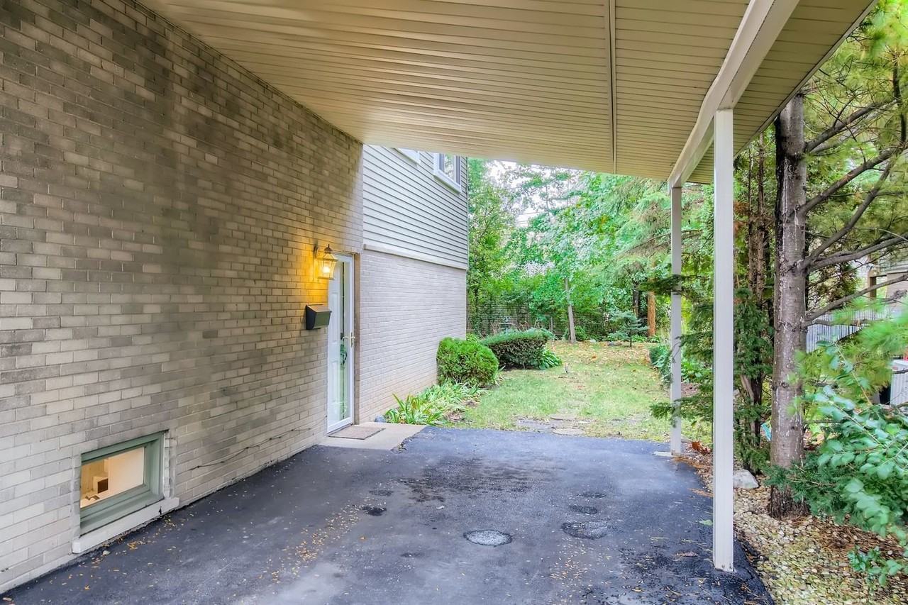 9529 Keystone Ave - Photo 2 of 17