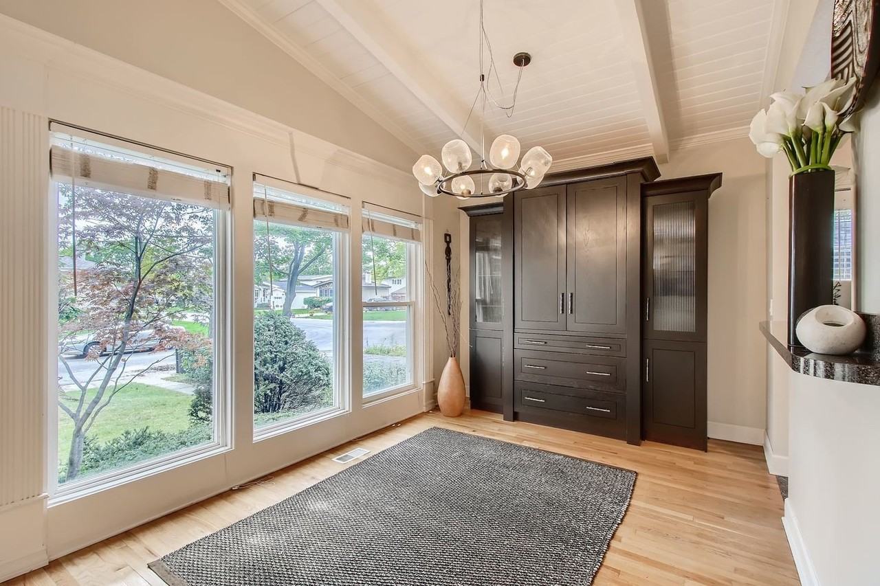 9529 Keystone Ave - Photo 5 of 17