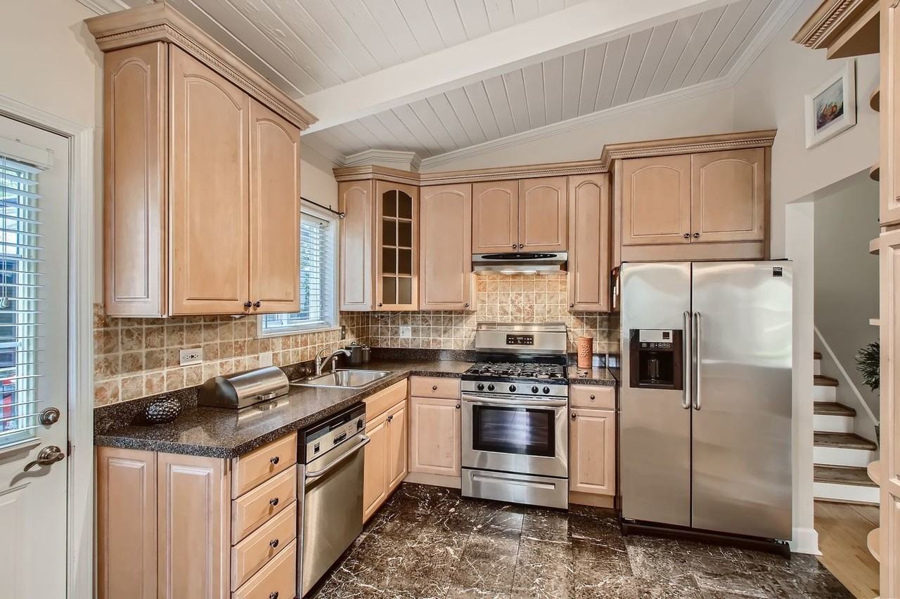 9529 Keystone Ave - Photo 6 of 17