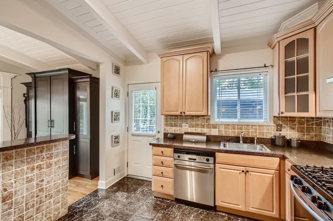 9529 Keystone Ave - Photo 7 of 17