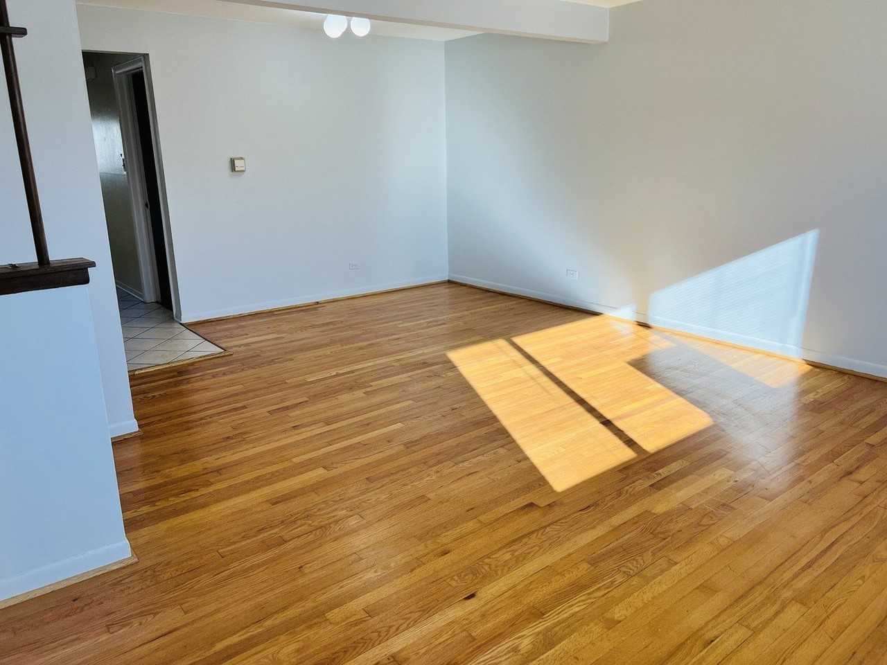 10376 Michael Todd Ter Unit G - Photo 4 of 10