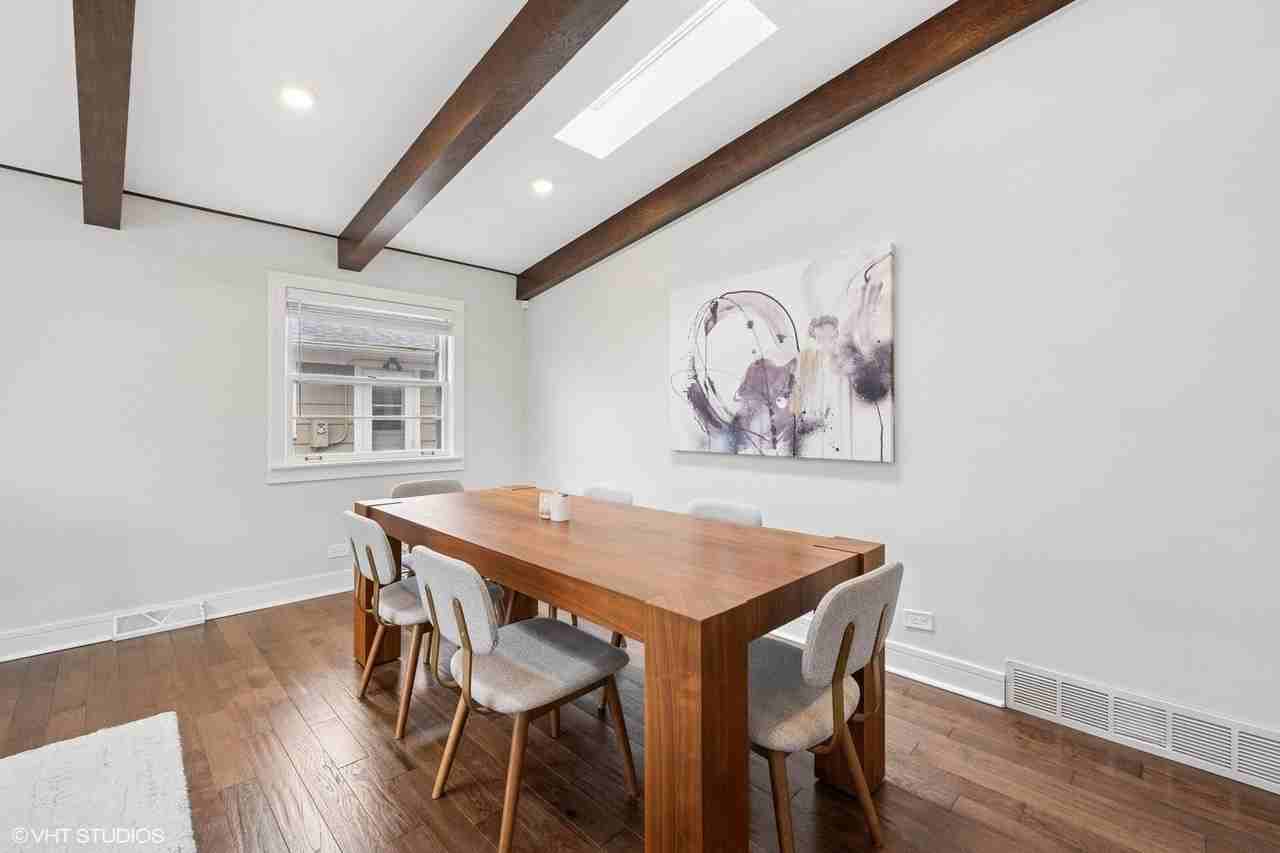 1181 Sherwood Rd - Photo 7 of 21