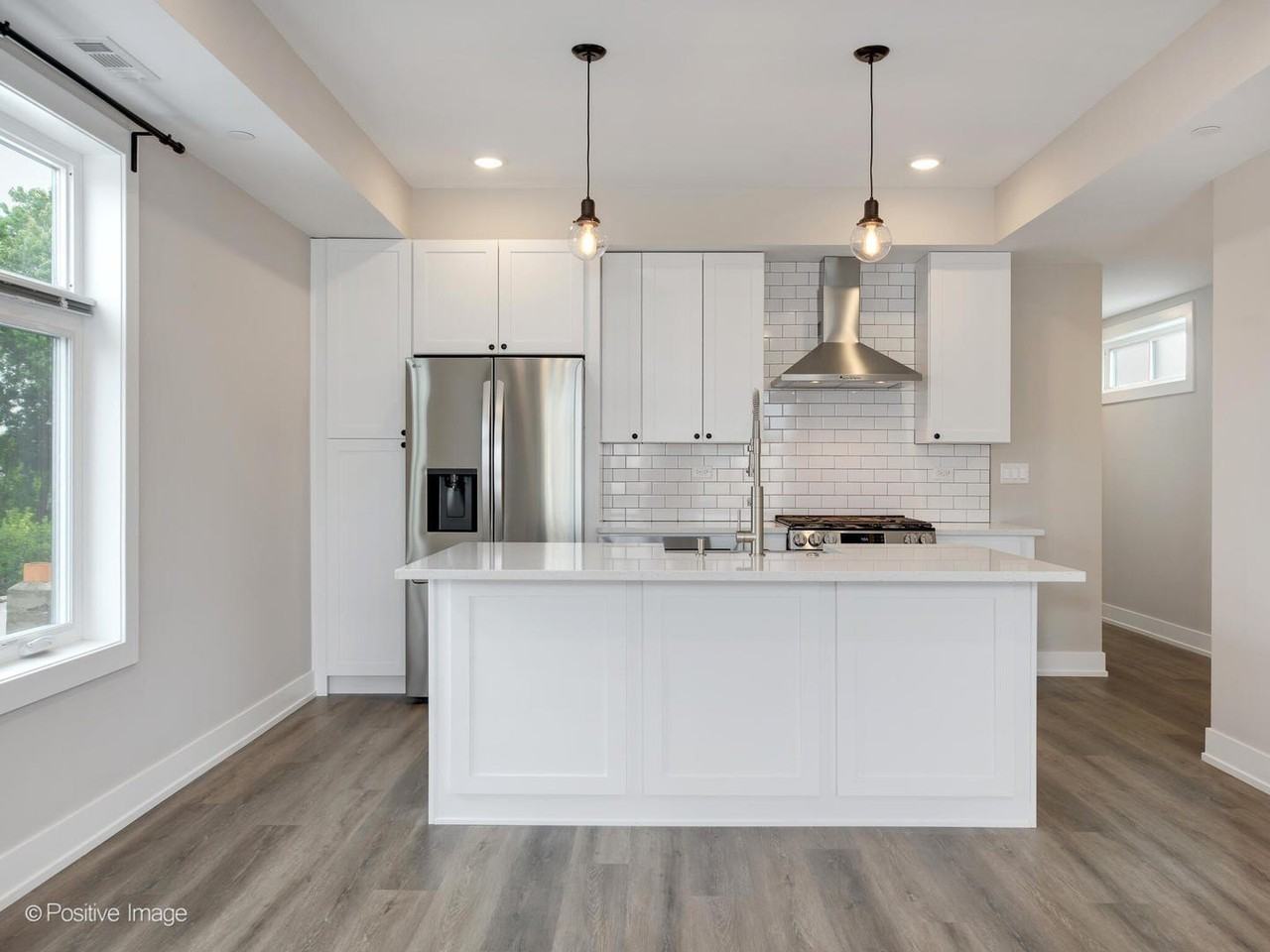 4013 N Pulaski Rd Apt 3 - Photo 7 of 23