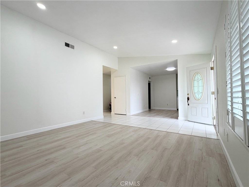 1620 S Cypress Ave - Photo 6 of 23