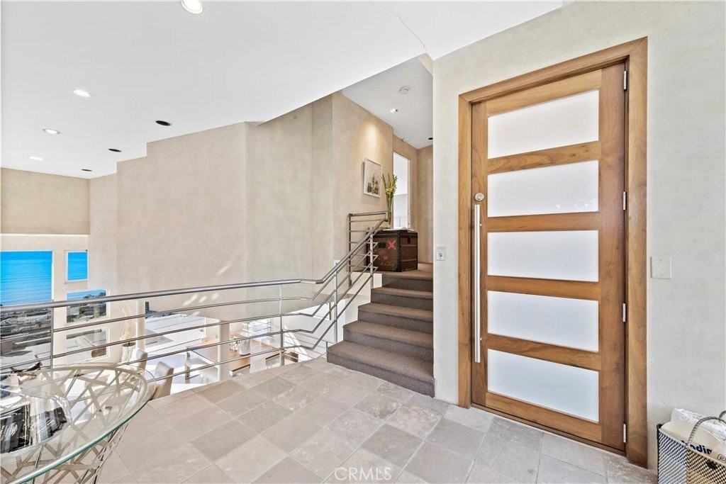 535 Dunnegan Dr - Photo 4 of 50