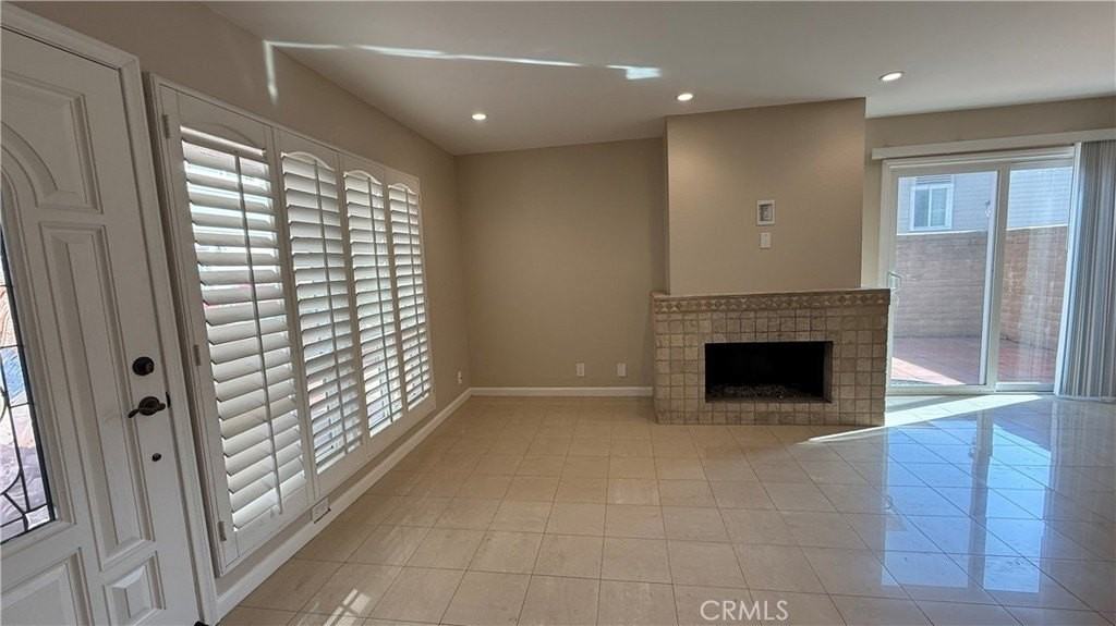 24711 Santa Clara Ave #7 - Photo 6 of 32