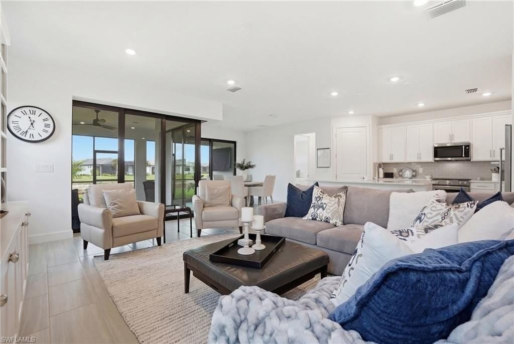 1973 Fresno Ave - Photo 4 of 49