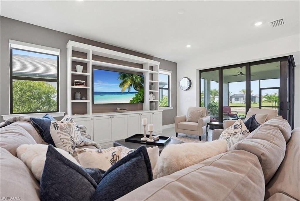 1973 Fresno Ave - Photo 6 of 49