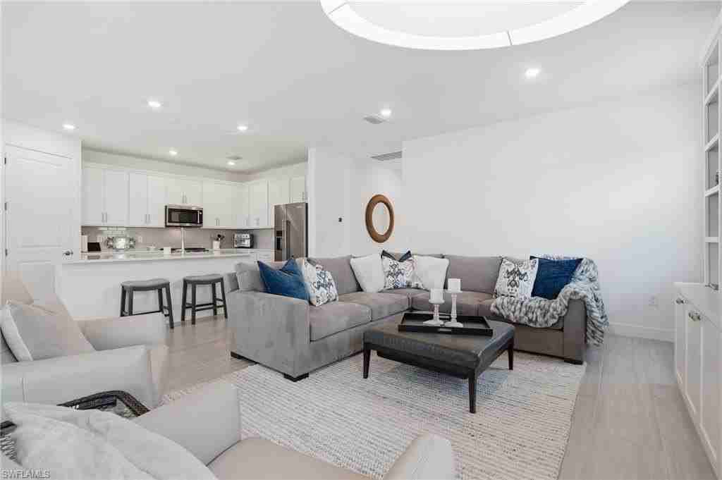 1973 Fresno Ave - Photo 7 of 49