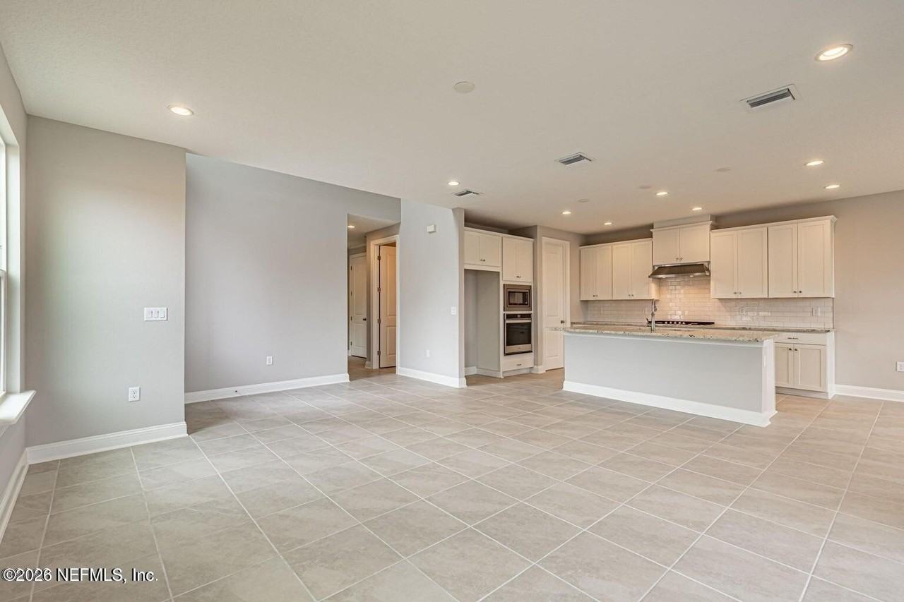 11371 Newtonian Blvd - Photo 3 of 21